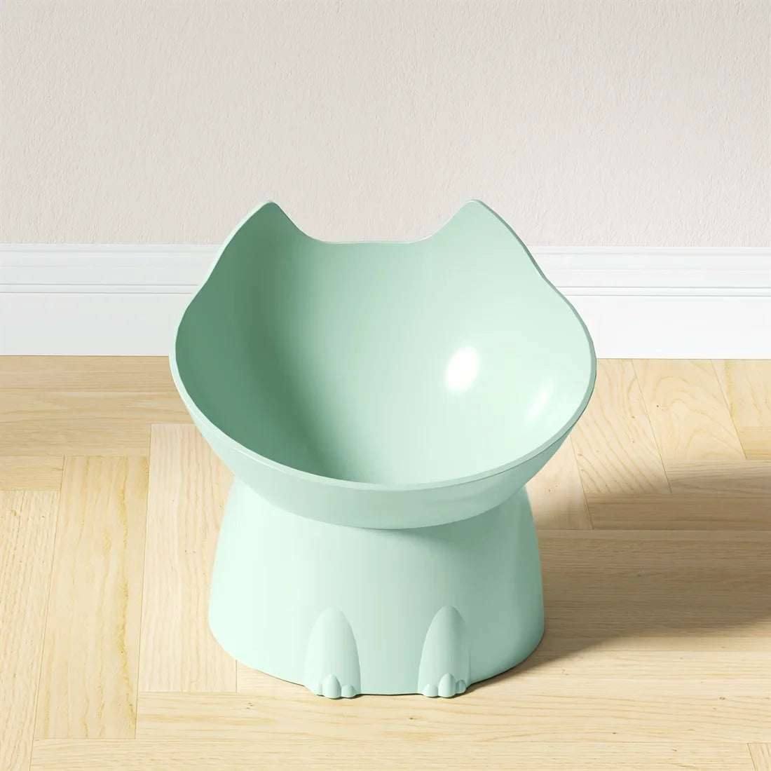 Cat-Shaped Elevated Food Bowl — Tilted Design for Neck & Whisker Comfort
